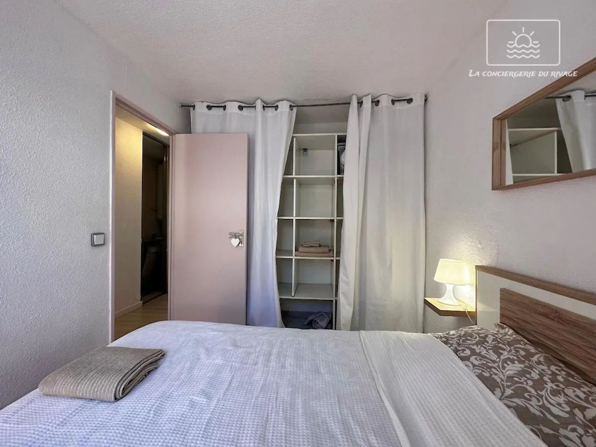 Apartment Hortensia Regence Park Swimming Pool Beach 300 M Away Le Pradet France